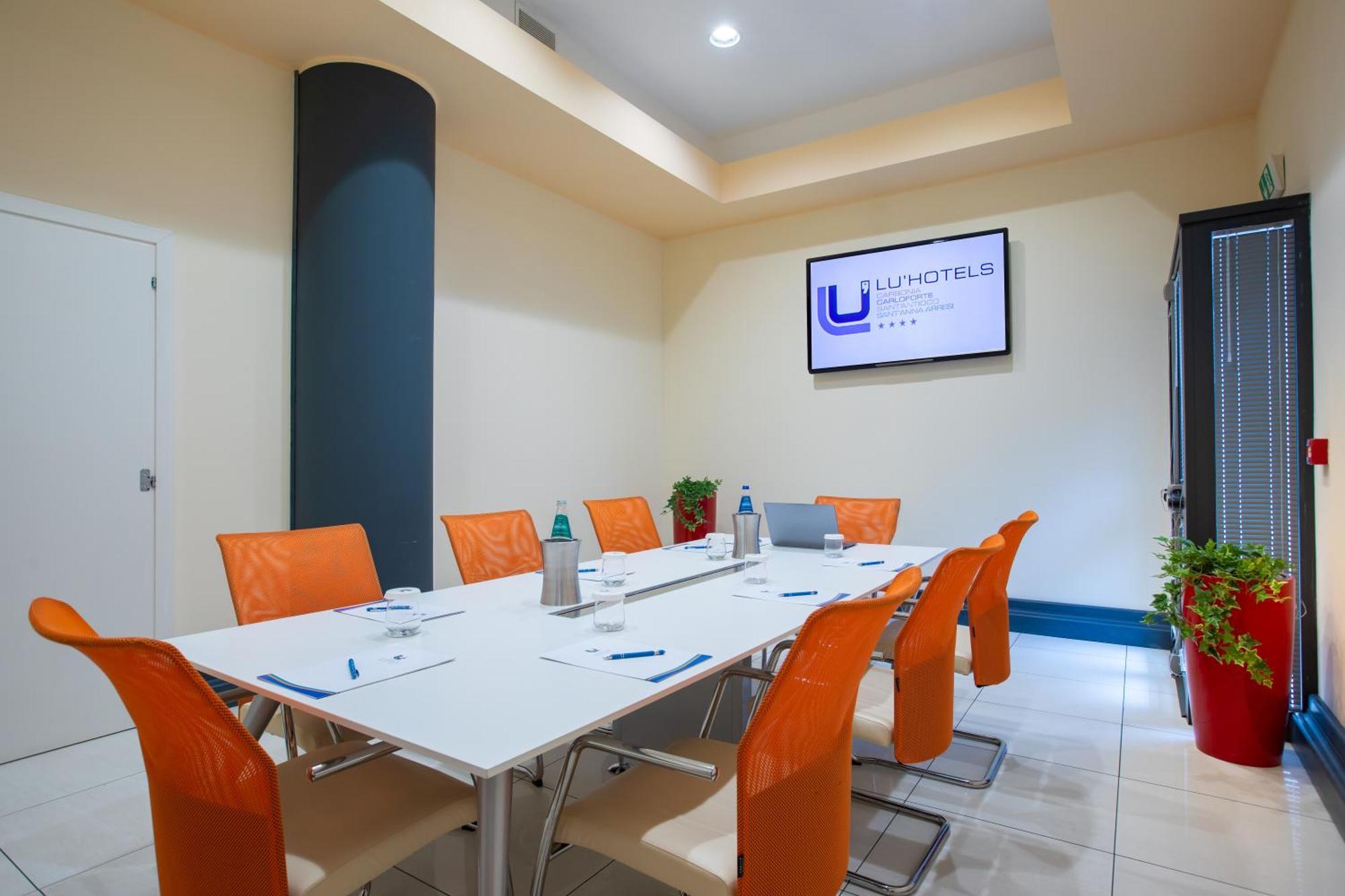 Lu' Hotel Carbonia Εξωτερικό φωτογραφία